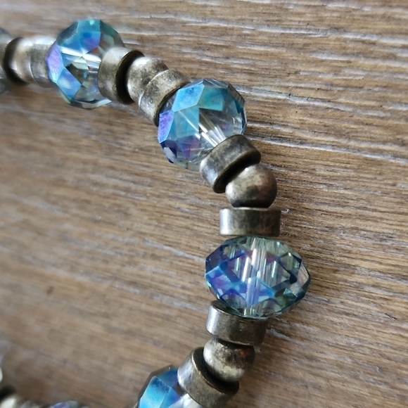 Beaded Iridescent Crystal Stretch Bracelet Blue Silver Tone - Picture 3 of 4